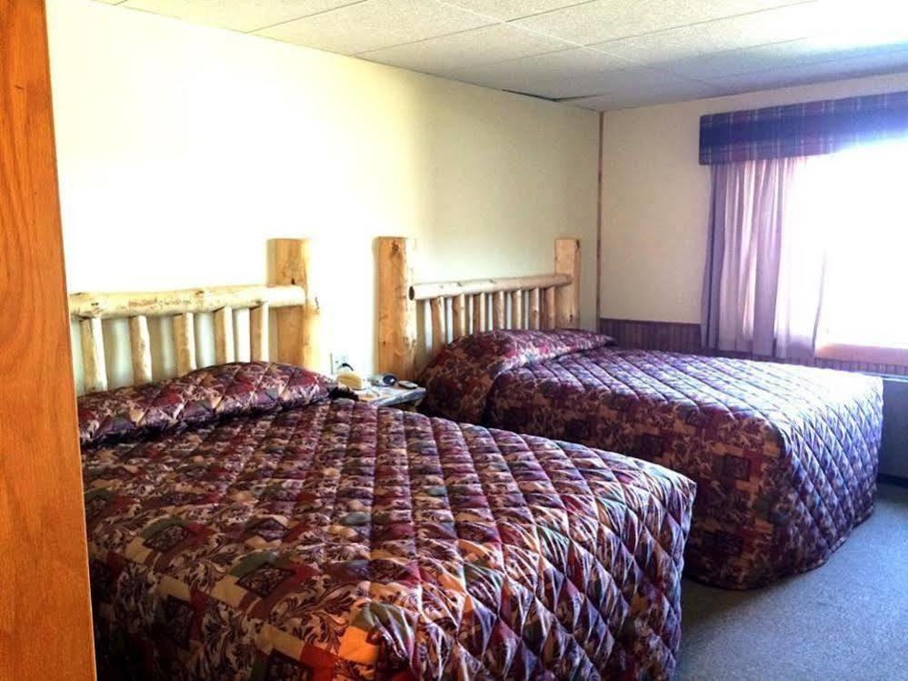 Sportsman'S Lodge バウデット エクステリア 写真
